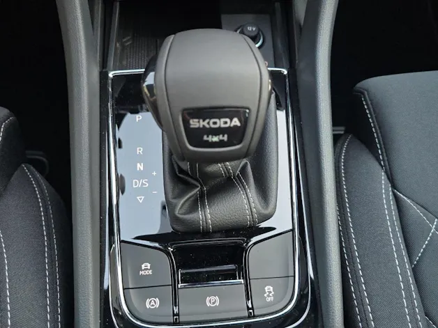 SKODA Karoq 2.0 TSI SportLine 4x4 DSG