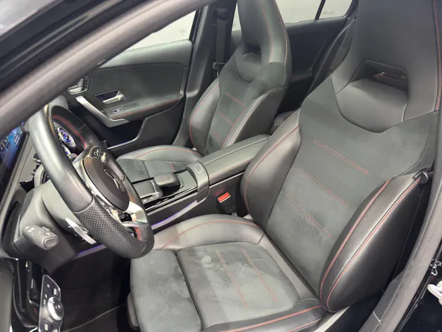 MERCEDES-BENZ A 200 AMG Line 4Matic