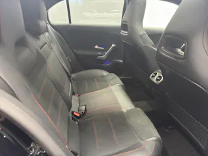 MERCEDES-BENZ A 200 AMG Line 4Matic