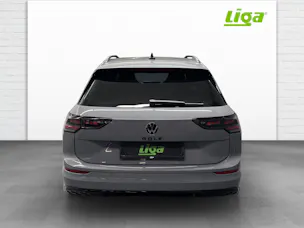 VW Golf VIII Variant 1.5 eTSI R-Line DSG