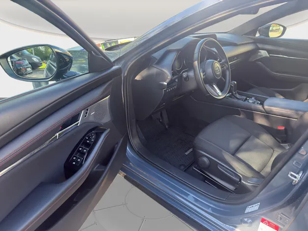 MAZDA 3 Hatchback 2.0 186 Homura