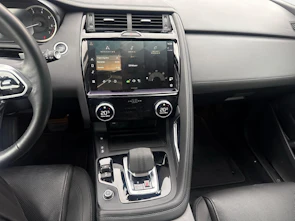 Fahrzeugbild JAGUAR E-Pace 2.0 I4 200 S AWD