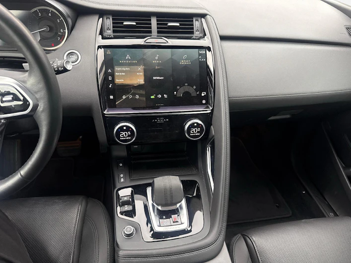 Fahrzeugbild JAGUAR E-PACE