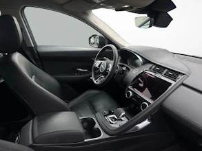 https://vehicle.imgix.net/4455083/5d6b1ba4-fba5-48dd-a4a6-ec4e72b75ea8.jpg