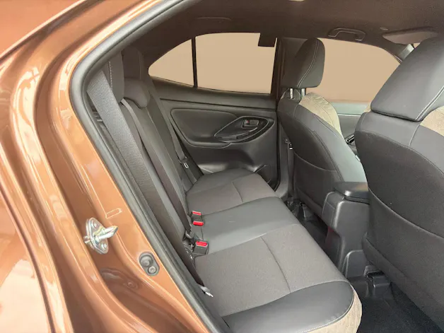 Toyota Yaris Cross 1.5 VVT-i HSD Premium AWD-i