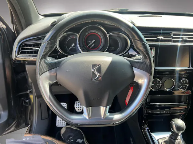 DS Automobiles DS3 1.6 THP 208 Performance