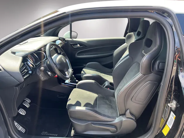 DS Automobiles DS3 1.6 THP 208 Performance
