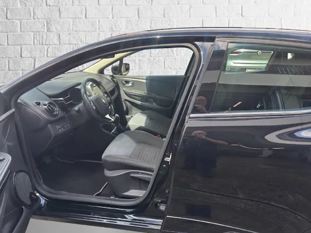 RENAULT Clio 0.9 TCe Swiss Edition S/S