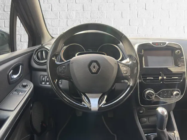 RENAULT Clio 0.9 TCe Swiss Edition S/S