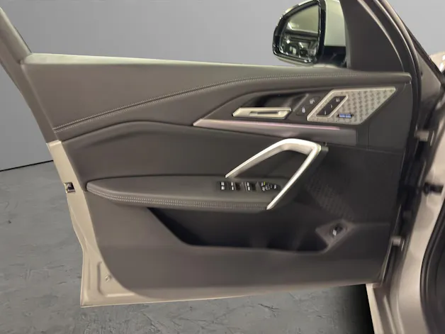 BMW X1 U11 30e xDrive paddles
