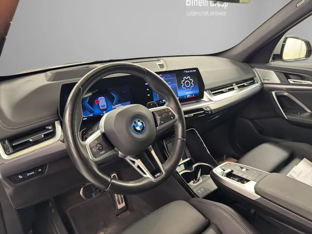 BMW X1 U11 30e xDrive paddles