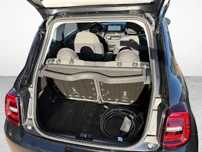 https://vehicle.imgix.net/4455312/4ca305f0-ff42-4fd0-a9c4-8d269deba067.jpg