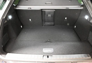https://vehicle.imgix.net/4455339/2fa28a62-03e9-4d32-a8a5-16bba8a6b577.jpg