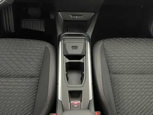 RENAULT Clio 1.8 E-Tech techno
