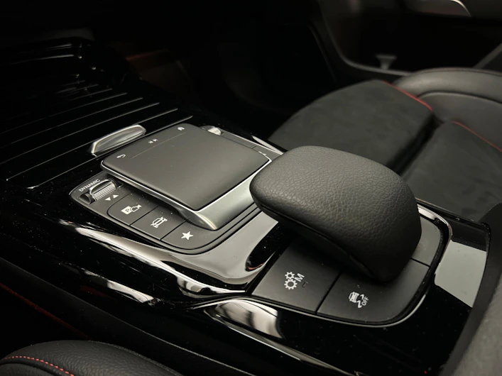 Fahrzeugbild MERCEDES-BENZ A 35 AMG