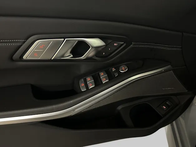 BMW 330i Touring xDrive M-Sport Pro