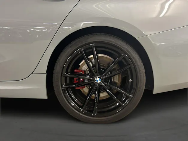 BMW 330i Touring xDrive M-Sport Pro