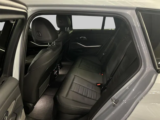 BMW 330i Touring xDrive M-Sport Pro