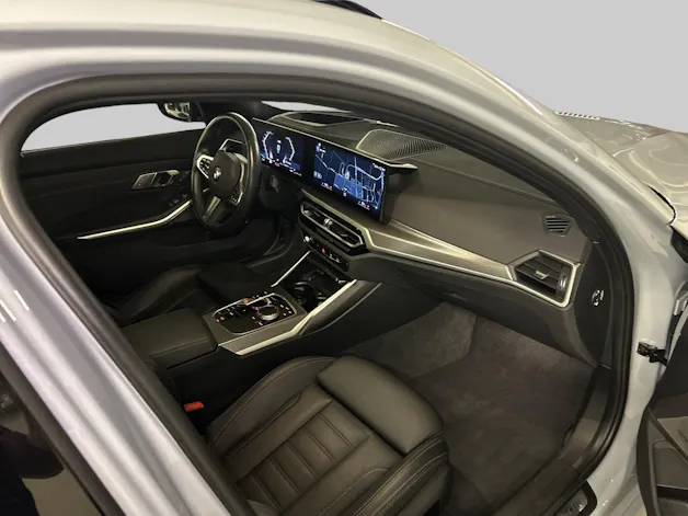 BMW 330i Touring xDrive M-Sport Pro