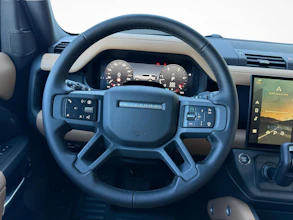 https://vehicle.imgix.net/4455415/28336916-948d-44f6-9995-f4d4637b7a17.jpg
