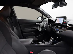 Toyota C-HR 2.0 VVTi HSD Move