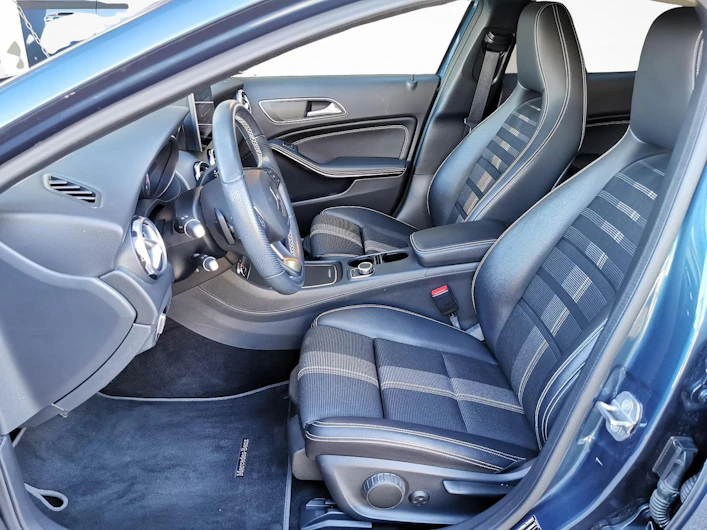 Fahrzeugbild MERCEDES-BENZ GLA 200