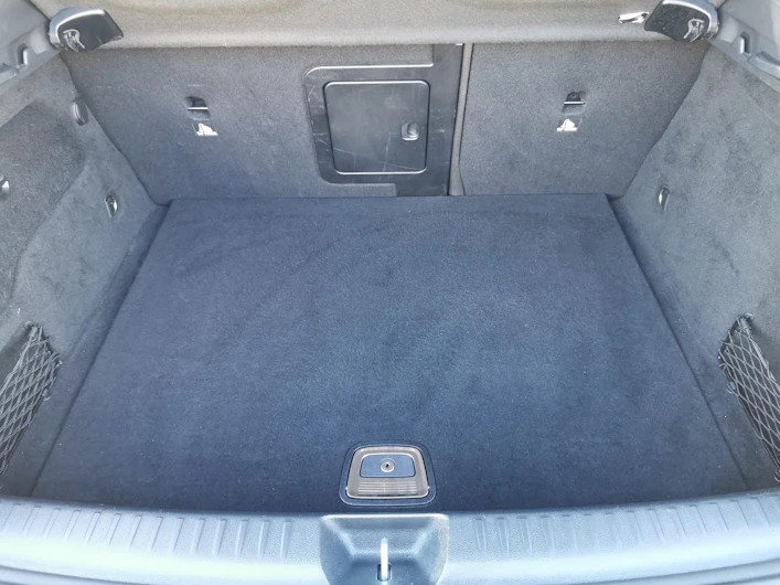 Fahrzeugbild MERCEDES-BENZ GLA 200