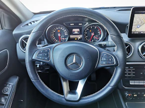 https://vehicle.imgix.net/4455520/d1a054ce-cdb8-439e-964b-972de50c55cf.jpg