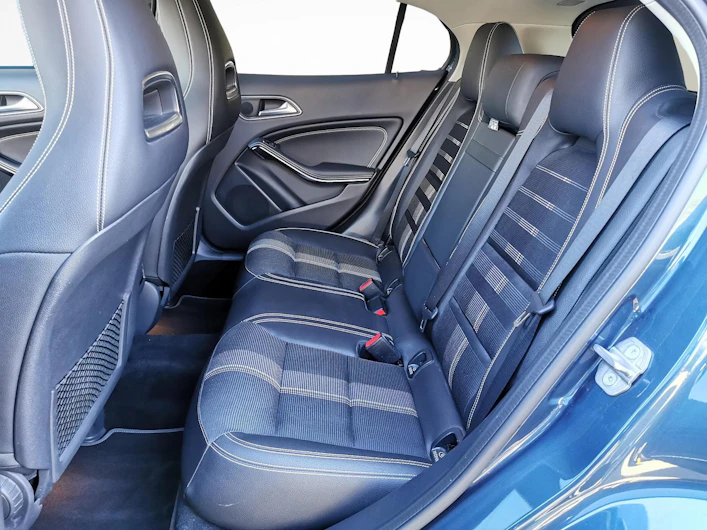 Fahrzeugbild MERCEDES-BENZ GLA 200