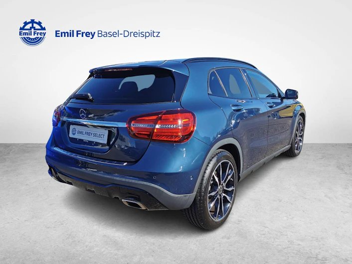 Fahrzeugbild MERCEDES-BENZ GLA 200