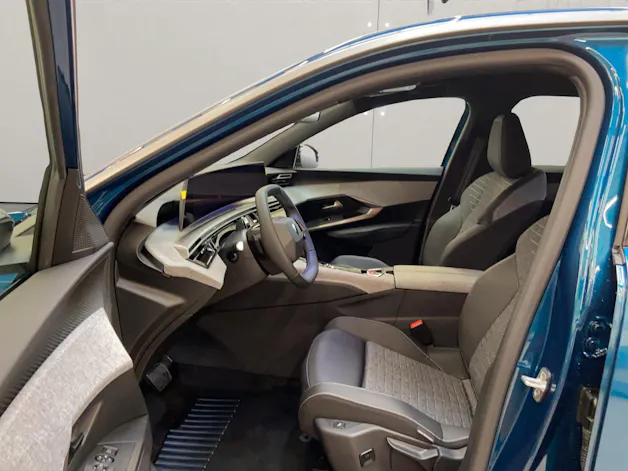 PEUGEOT 3008 1.6 PHEV 225 Allure