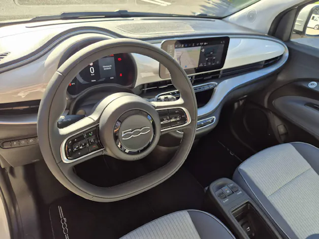 FIAT 500 Icon 3+1-42 kWh