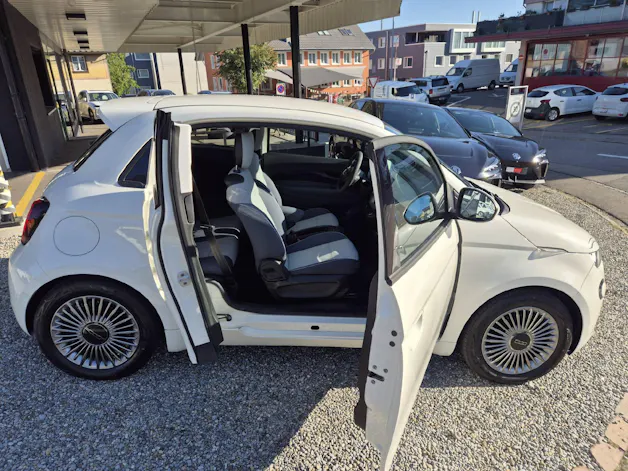 FIAT 500 Icon 3+1-42 kWh