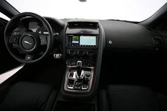 https://vehicle.imgix.net/4455546/e6c51b72-439c-43a0-92c5-363ef89004a0.jpg