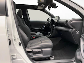 https://vehicle.imgix.net/4455549/fc84a25c-24da-42eb-810f-d4b8c60ee296.jpg