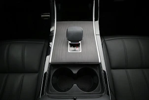 Fahrzeugbild LAND ROVER Range Rover Evoque 1.5 T 300e Autobiography