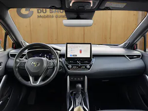 Toyota Corolla Cross 2.0 HSD Premium AWD-i