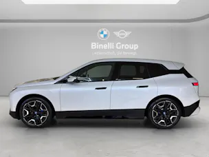 BMW iX  xDrive40 SportPaket