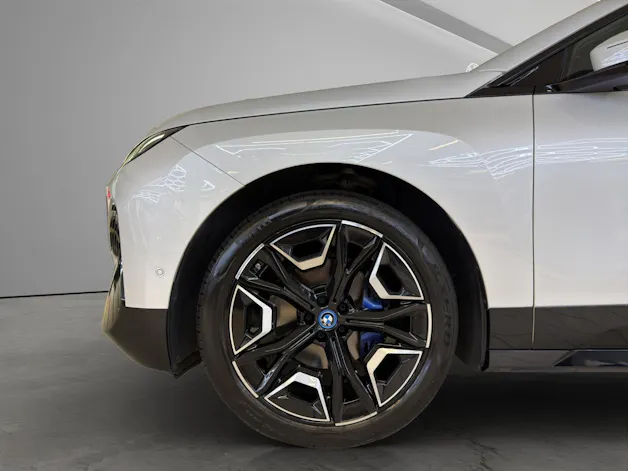 BMW iX  xDrive40 SportPaket