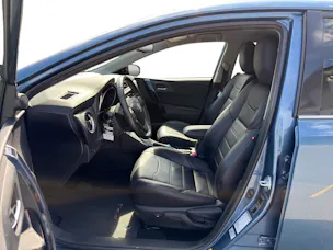 Toyota Auris 1.8 HSD Swiss Trend