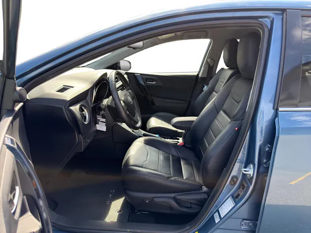 Toyota Auris 1.8 HSD Swiss Trend