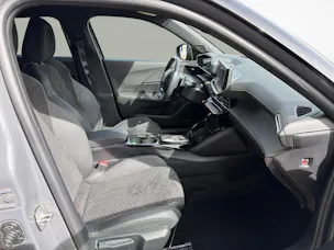 PEUGEOT 2008 1.2 PureTech 130 GT