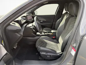 PEUGEOT 2008 1.2 PureTech 130 GT