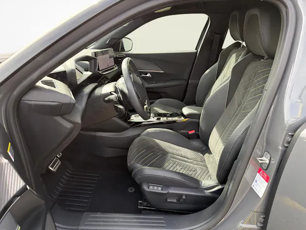 PEUGEOT 2008 1.2 PureTech 130 GT