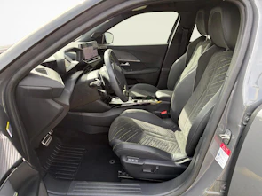 Fahrzeugbild PEUGEOT 2008 1.2 PureTech 130 GT