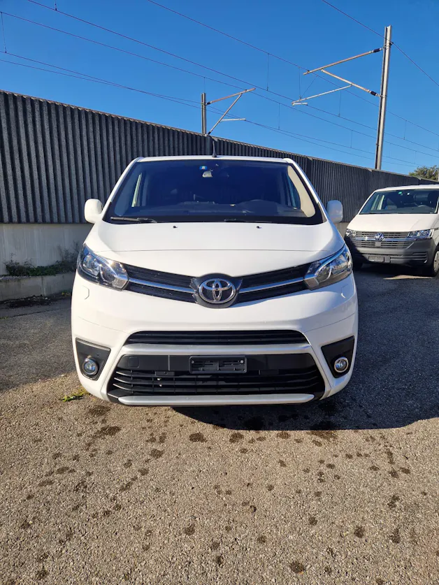 Toyota PROACE Verso L1 2.0 D Shuttle