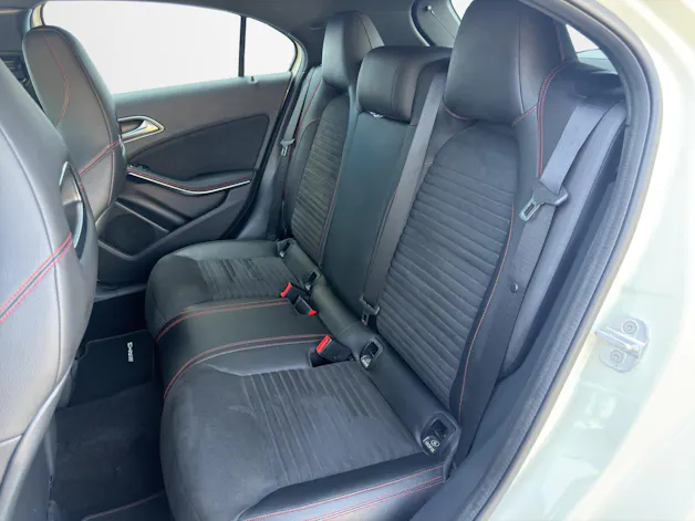 MERCEDES-BENZ A-Klasse W176 A 180 AMG Line