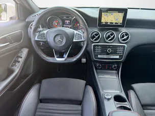 MERCEDES-BENZ A-Klasse W176 A 180 AMG Line