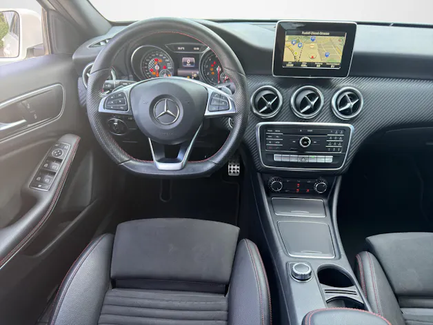 MERCEDES-BENZ A-Klasse W176 A 180 AMG Line