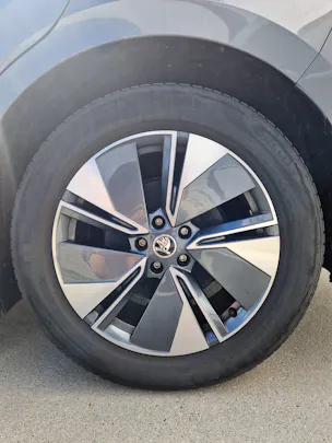 SKODA Enyaq 85x